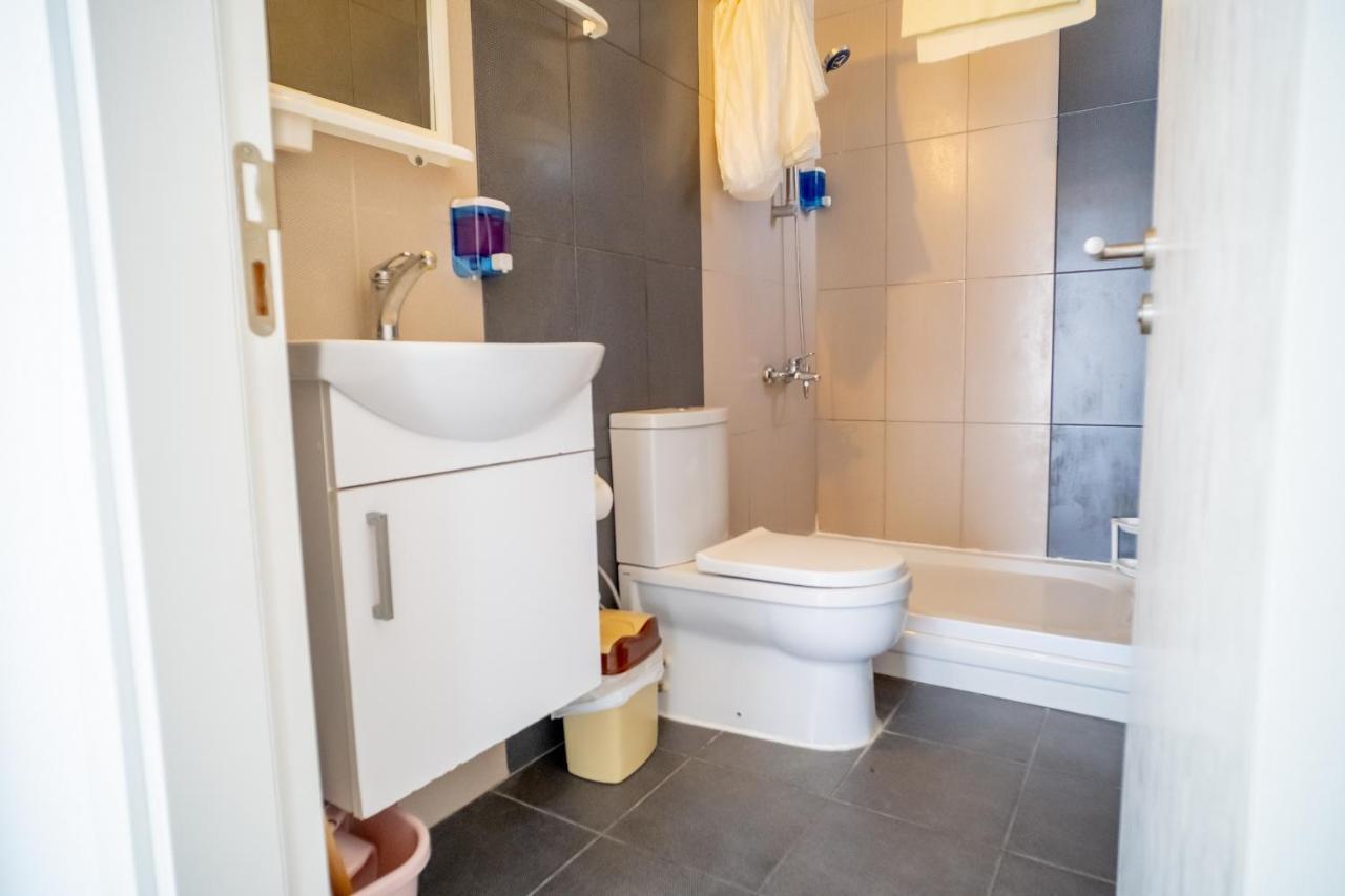 Beautiful Two-bedroom With Sea And Mountain Views Sel 8-5